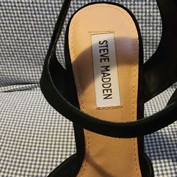 Steve Madden Jillyy Platform Heel - Picture 3 of 6